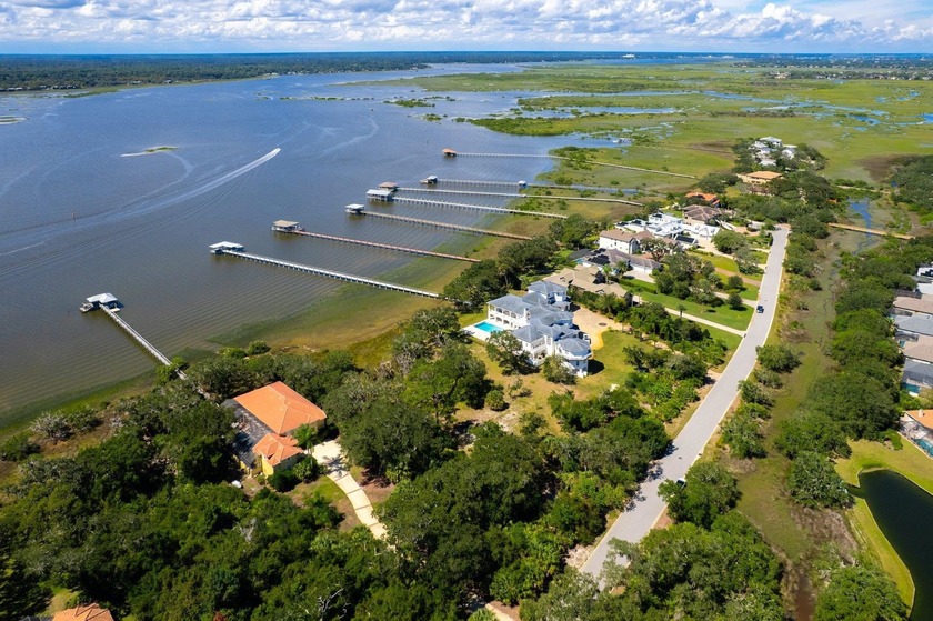 Located within the gated community of Ocean Palms, Griffin - photo 8