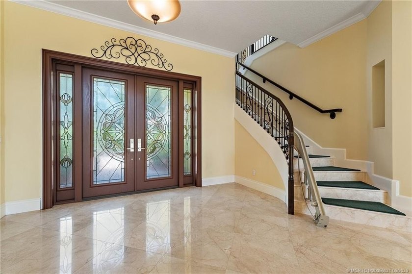 Welcome to 32 Wiregrass Court, a Custom Estate on a private 0 - photo 13