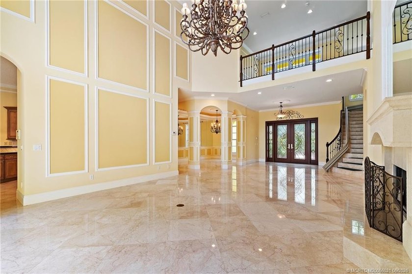 Welcome to 32 Wiregrass Court, a Custom Estate on a private 0 - photo 24