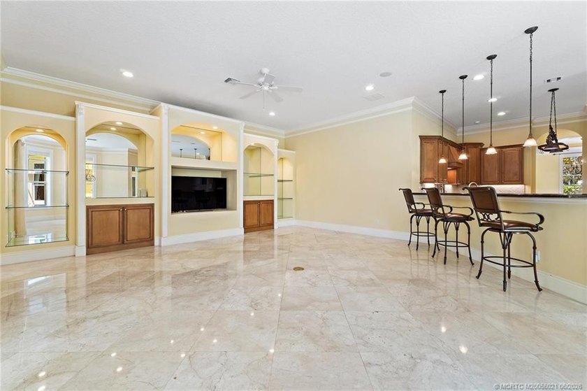 Welcome to 32 Wiregrass Court, a Custom Estate on a private 0 - photo 33