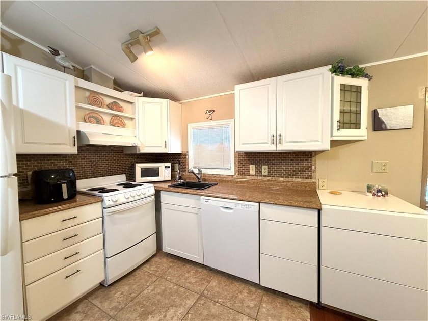 Experience the best of Florida living in this charming - photo 13
