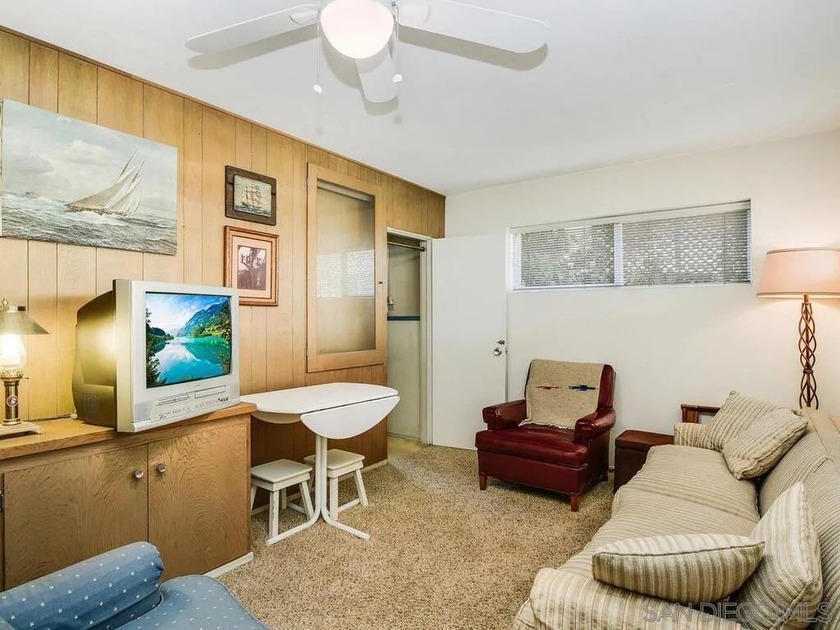 Special and Rare opportunity to own 8 unit apartment building in - photo 19