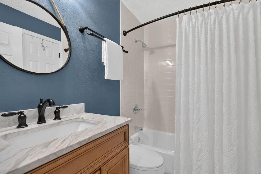 How Do I Love Thee Adorable Condo? Let me count the ways! - photo 33