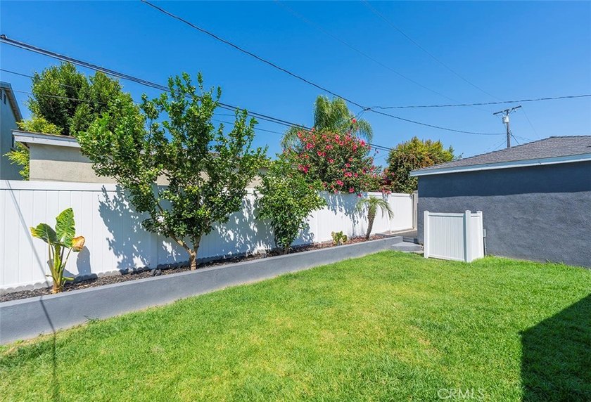 Beautifully maintained four-bedroom home in an ideal location - photo 34