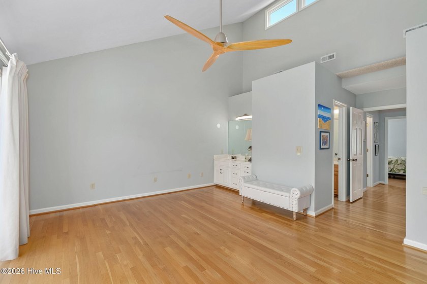 Welcome to waterfront living in the heart of Pine Knoll Shores! - photo 21