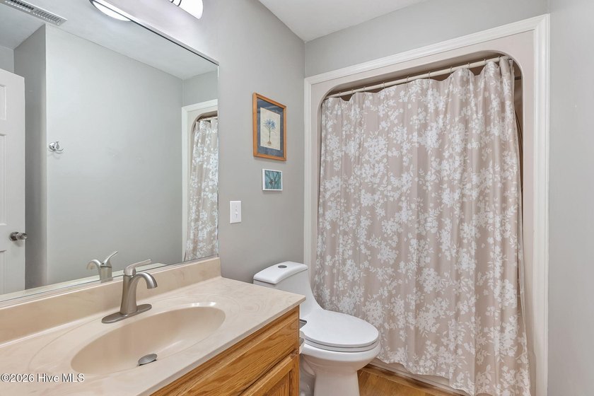 Welcome to waterfront living in the heart of Pine Knoll Shores! - photo 26