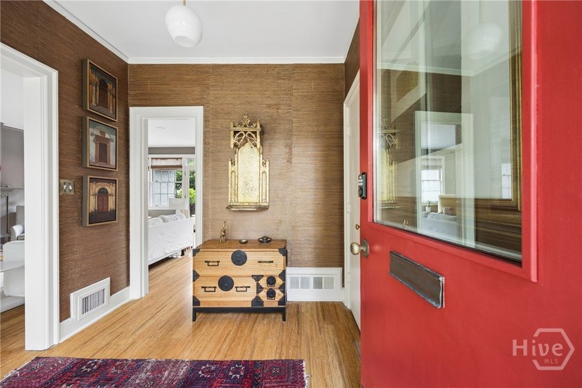 Mid-century magic is REAL, and 5 E 52nd Street is proof. This - photo 8