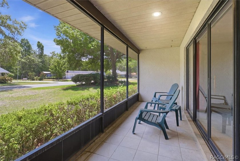 Welcome to maintenance-free living in the desirable Third - photo 16