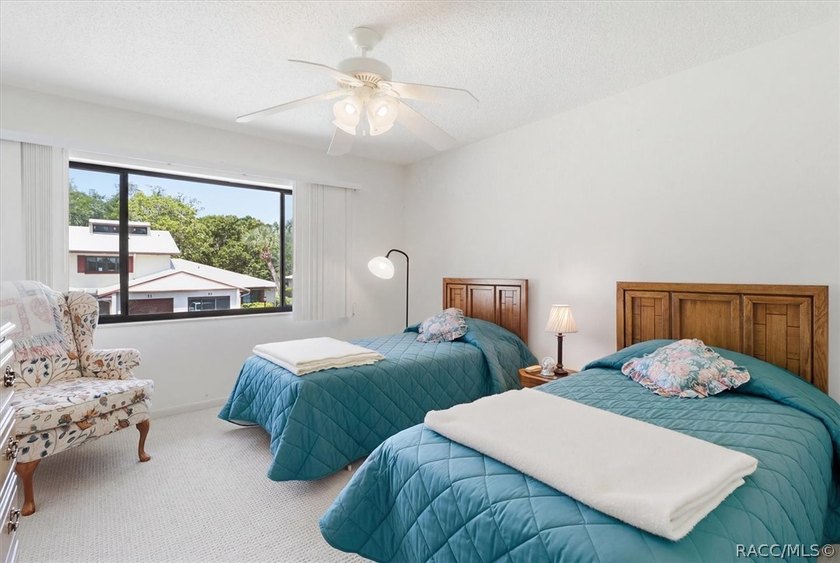 Welcome to maintenance-free living in the desirable Third - photo 29