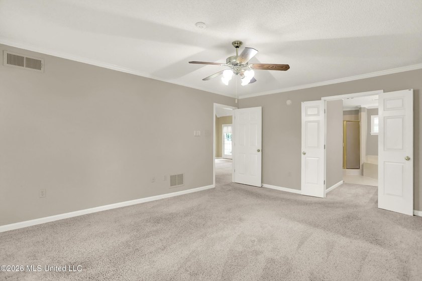 Welcome to Hunters Run-an exclusive, peaceful development of - photo 11