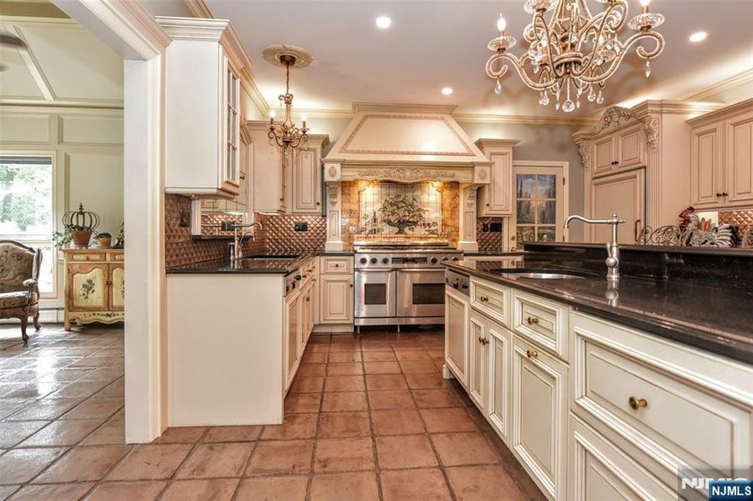 A rare offering in one of Saddle River's most coveted enclaves - photo 13