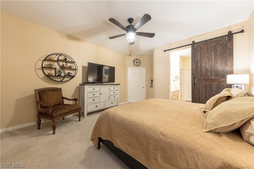 Discover the epitome of desert oasis living in this stunning 3 - photo 25