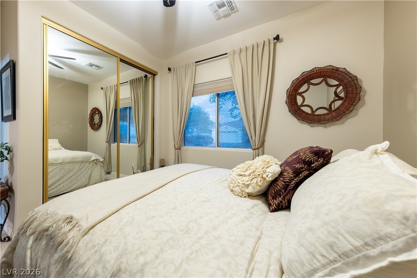 Discover the epitome of desert oasis living in this stunning 3 - photo 31
