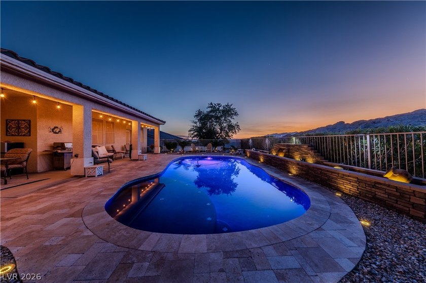 Discover the epitome of desert oasis living in this stunning 3 - photo 35