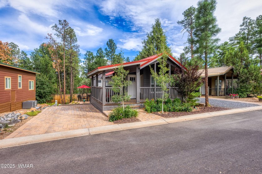 Your ideal summer retreat from the desert heat, where cooler - photo 2