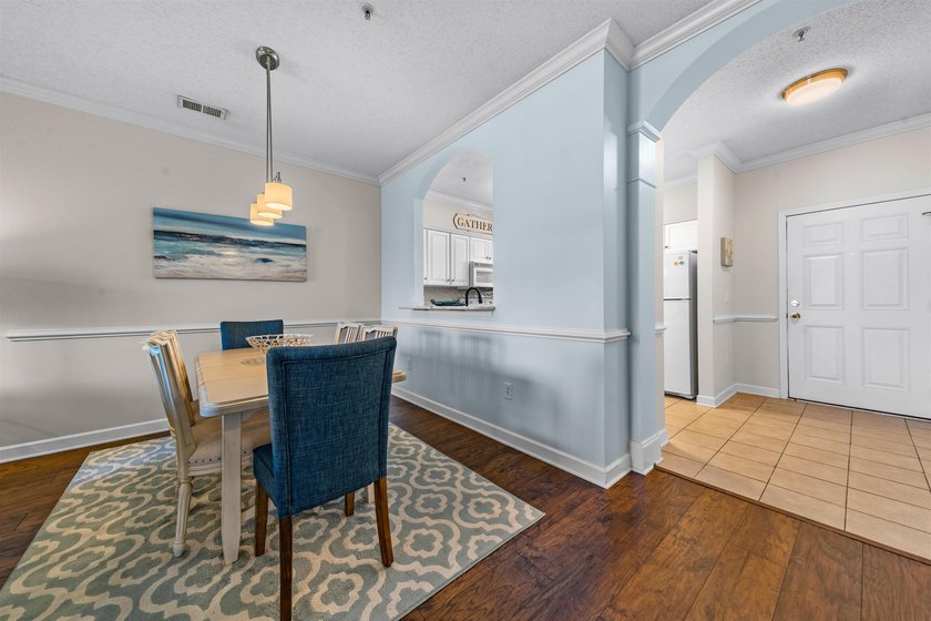 Impeccably maintained and beautifully upgraded 2-bedroom, 2-bath - photo 14