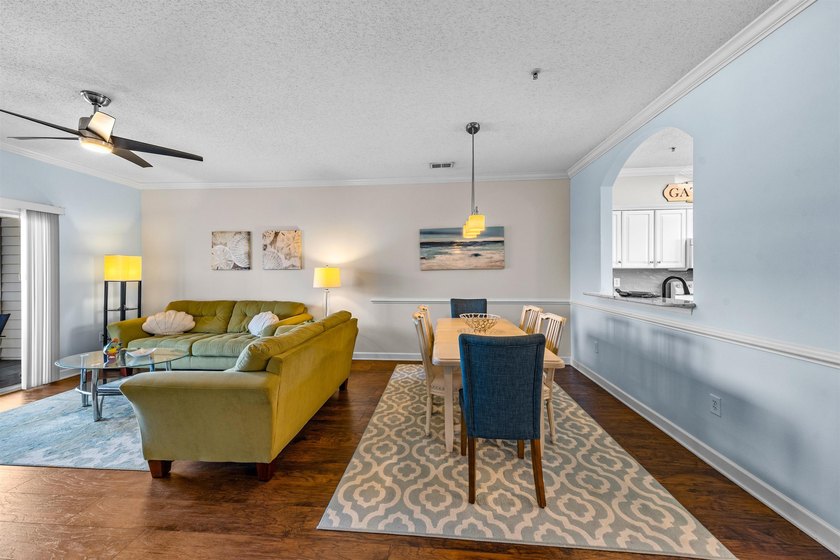 Impeccably maintained and beautifully upgraded 2-bedroom, 2-bath - photo 15