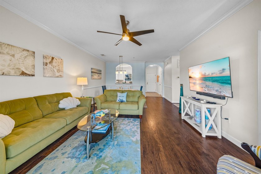 Impeccably maintained and beautifully upgraded 2-bedroom, 2-bath - photo 17