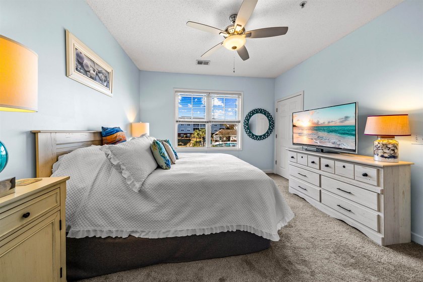 Impeccably maintained and beautifully upgraded 2-bedroom, 2-bath - photo 25
