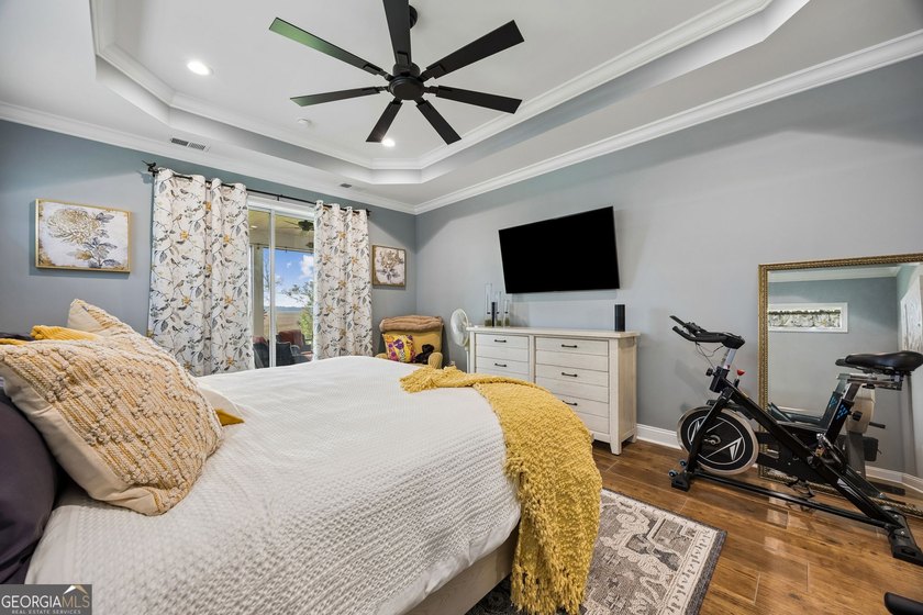 SHOWING LIKE A MODEL HOME, this exceptional custom-built - photo 25