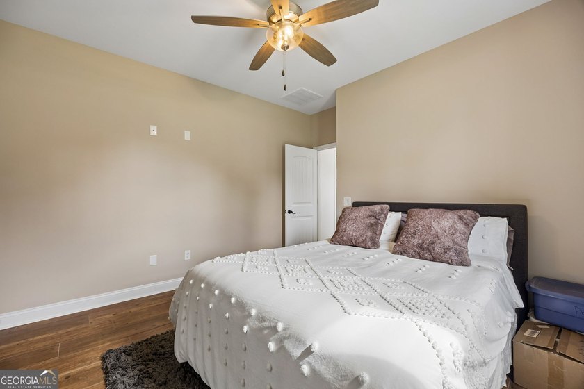 SHOWING LIKE A MODEL HOME, this exceptional custom-built - photo 33