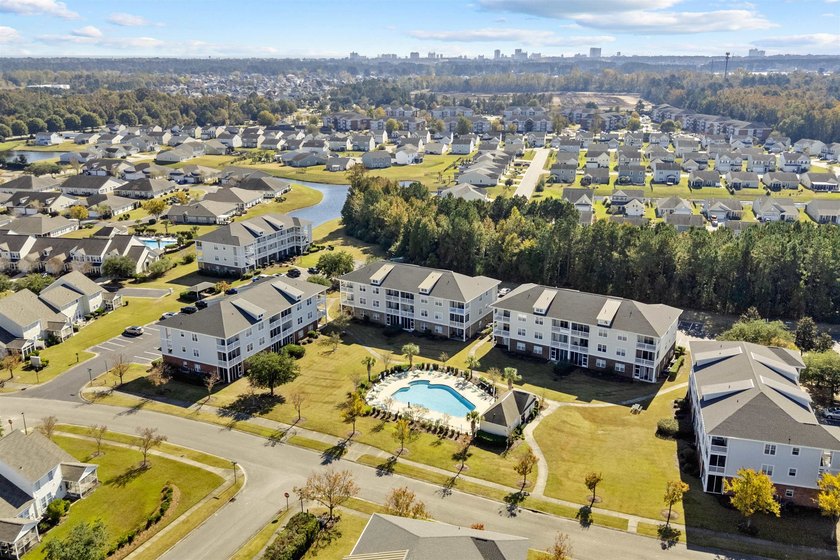 Impeccably maintained and beautifully upgraded 2-bedroom, 2-bath - photo 36