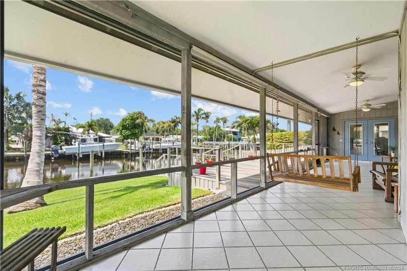 Rare waterfront opportunity in Seagate Harbor! Lovingly - photo 23