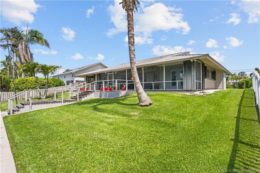 Rare waterfront opportunity in Seagate Harbor! Lovingly - photo 27