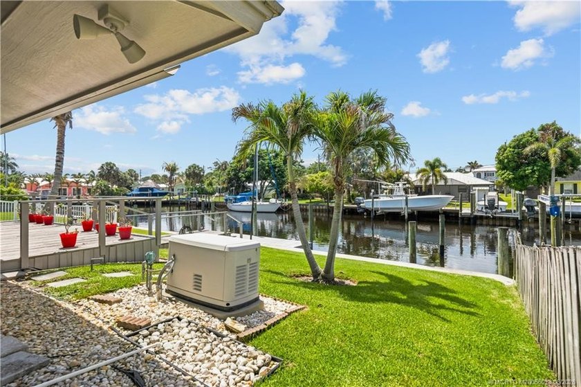 Rare waterfront opportunity in Seagate Harbor! Lovingly - photo 32