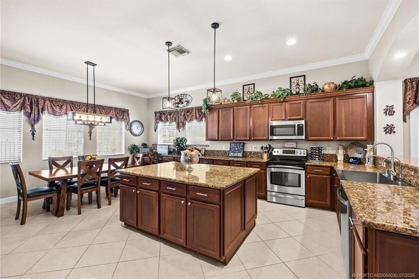 Rare opportunity in prestigious Highland Reserve! This - photo 16