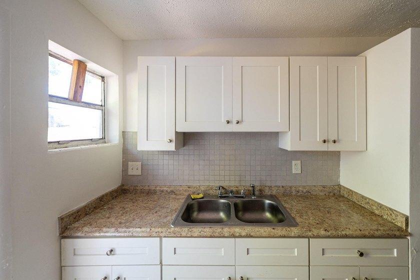 Fantastic income-producing duplex in the rapidly growing area of - photo 21