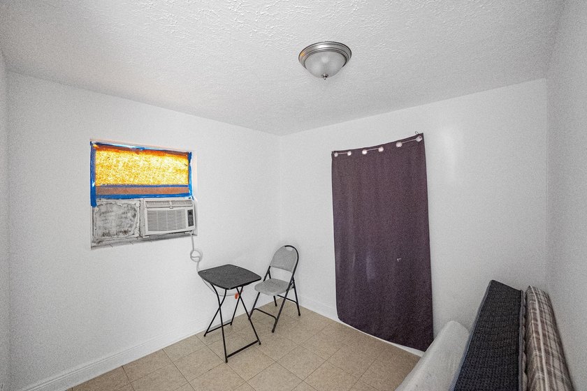Fantastic income-producing duplex in the rapidly growing area of - photo 27