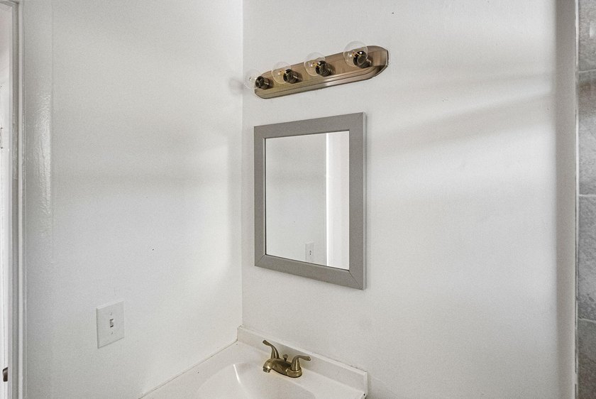 Fantastic income-producing duplex in the rapidly growing area of - photo 28