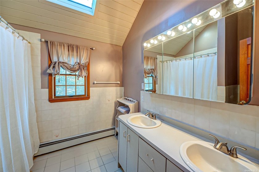 Welcome to 43 Hollins Ln., a charming Colonial home featuring a - photo 22