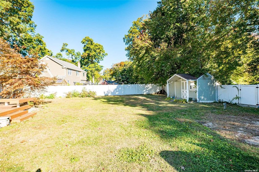 Welcome to 43 Hollins Ln., a charming Colonial home featuring a - photo 25