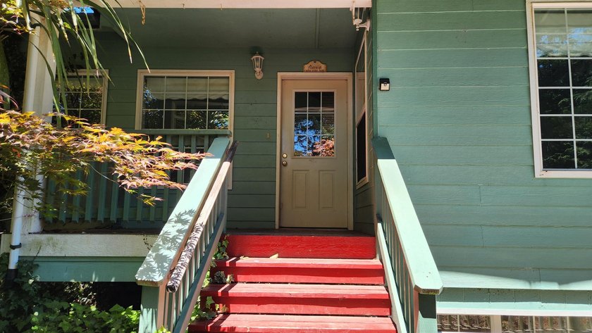 Private Hiouchi home near the Smith River and Redwoods. Escape - photo 4
