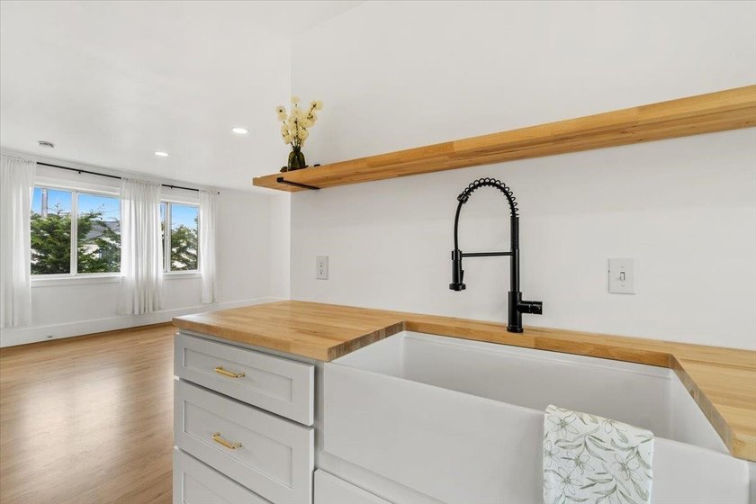Coastal charm meets modern comfort in this beautifully renovated - photo 7