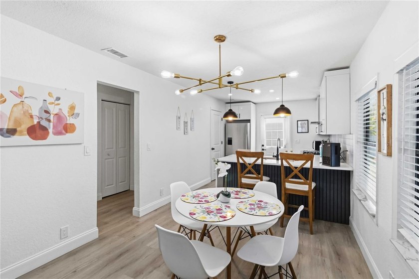 Welcome home to a space that perfectly captures the ease and - photo 11