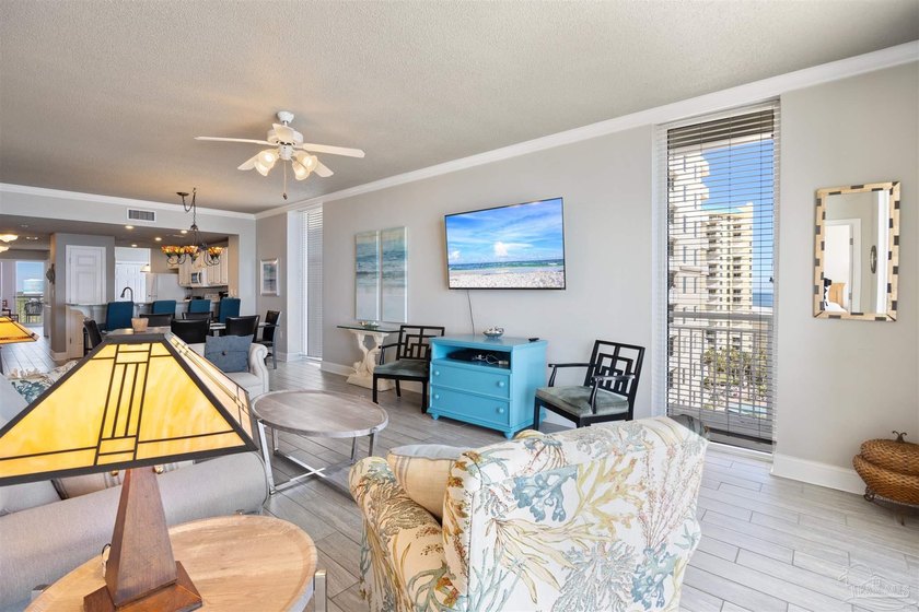 STUNNING Gulf Front Condominium with Breathtaking Views! Welcome - photo 7