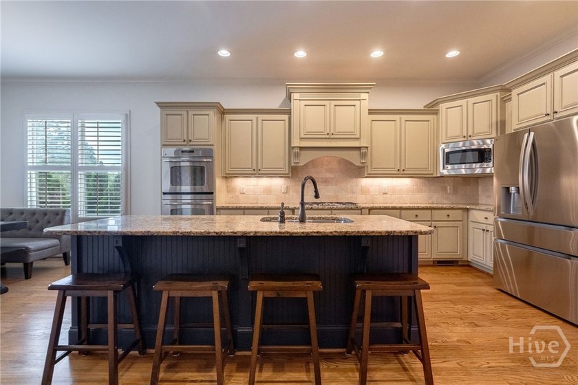 Welcome to 1405 Evergreen Park, a beautifully appointed estate - photo 27