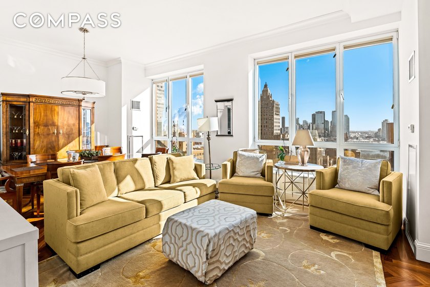 Rediscover a classic Penthouse 7A is a gracious, sun-washed - photo 2