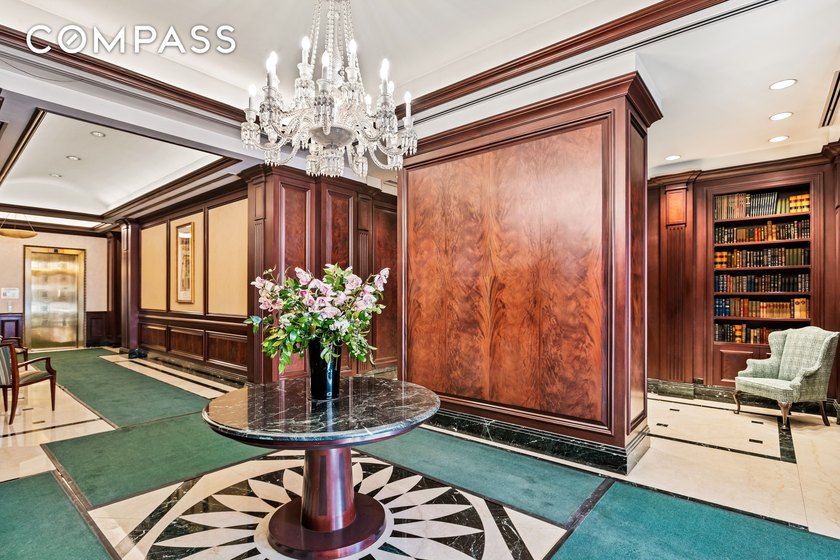 Rediscover a classic Penthouse 7A is a gracious, sun-washed - photo 8