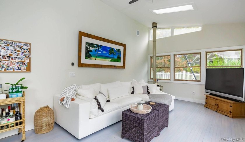 Indoor-Outdoor Living in Hampton Bays Situated south of the - photo 8