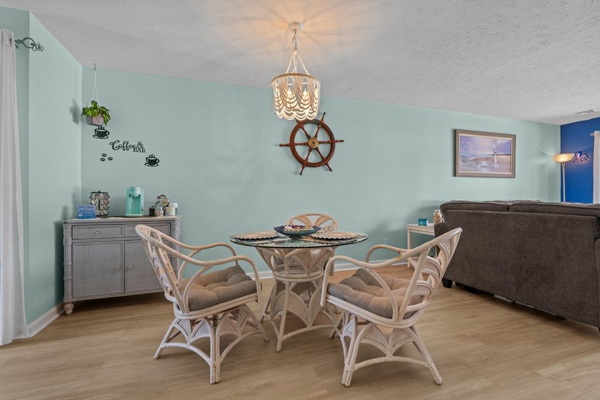 Welcome to this beautifully updated 2-bed/1-bath condo in - photo 11