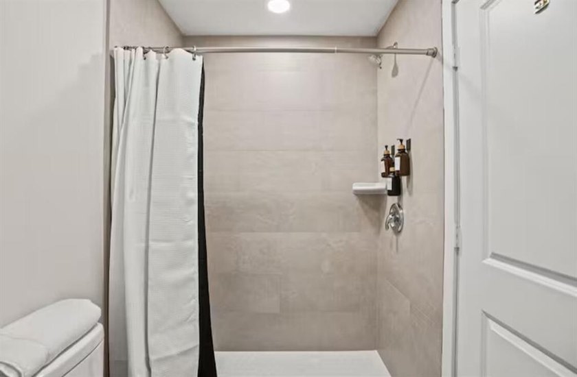 Meticulously maintained investment opportunity in an OPPORTUNITY - photo 11
