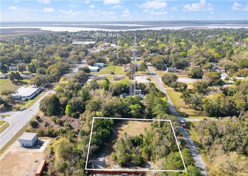 1.00 acre commercial lot in Downtown St.Marys, Georgia. Two - photo 2