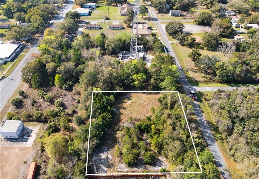 1.00 acre commercial lot in Downtown St.Marys, Georgia. Two - photo 3
