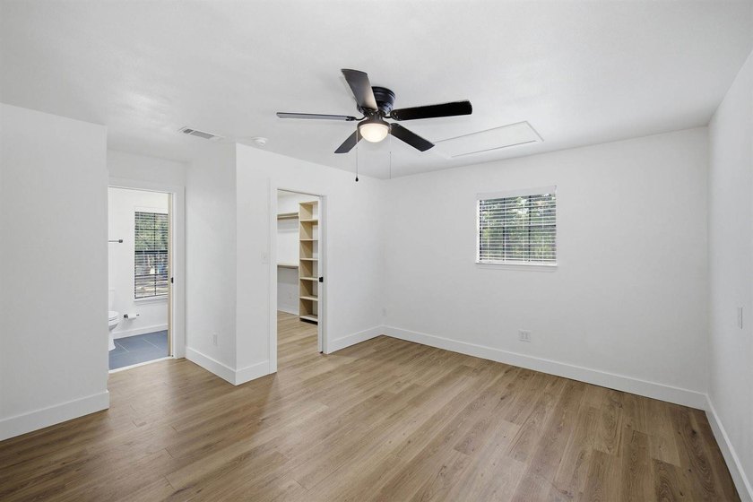 Welcome home to a property that offers something increasingly - photo 15