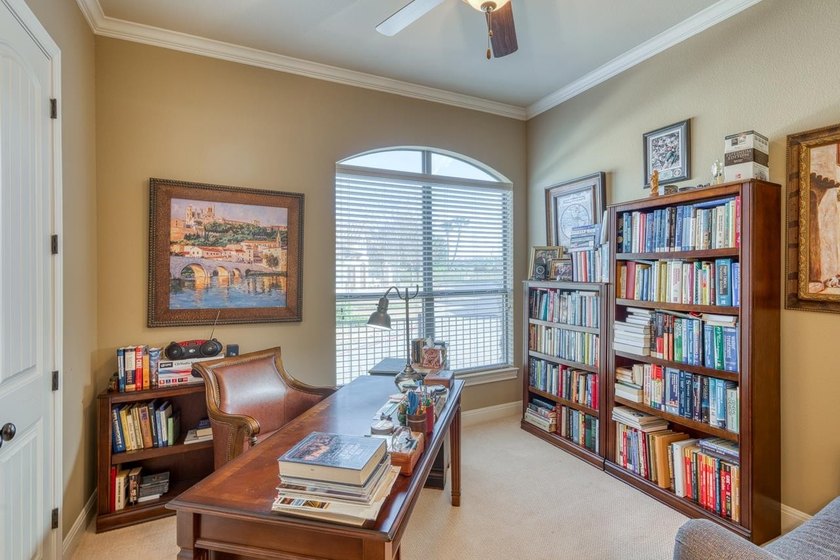Discover this exceptional, single-level townhome featuring 3 - photo 16