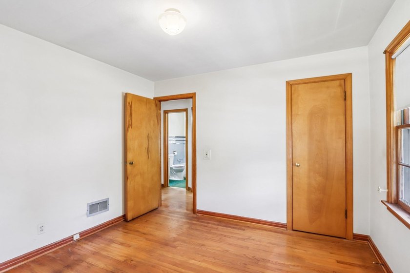 Welcome Home! A great move-in-ready starter home or investment - photo 21
